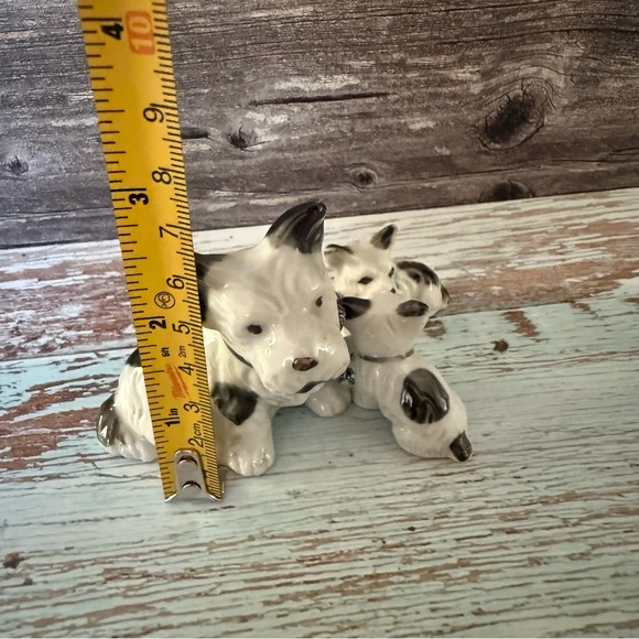 Vintage Ceramic Terrier Dog Figurine Set - White and Black with Chain - Picture 7 of 8